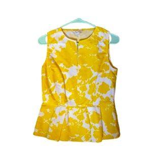 GAP Sleeveless Top Yellow and White Floral Print Peplum waist 
size XS